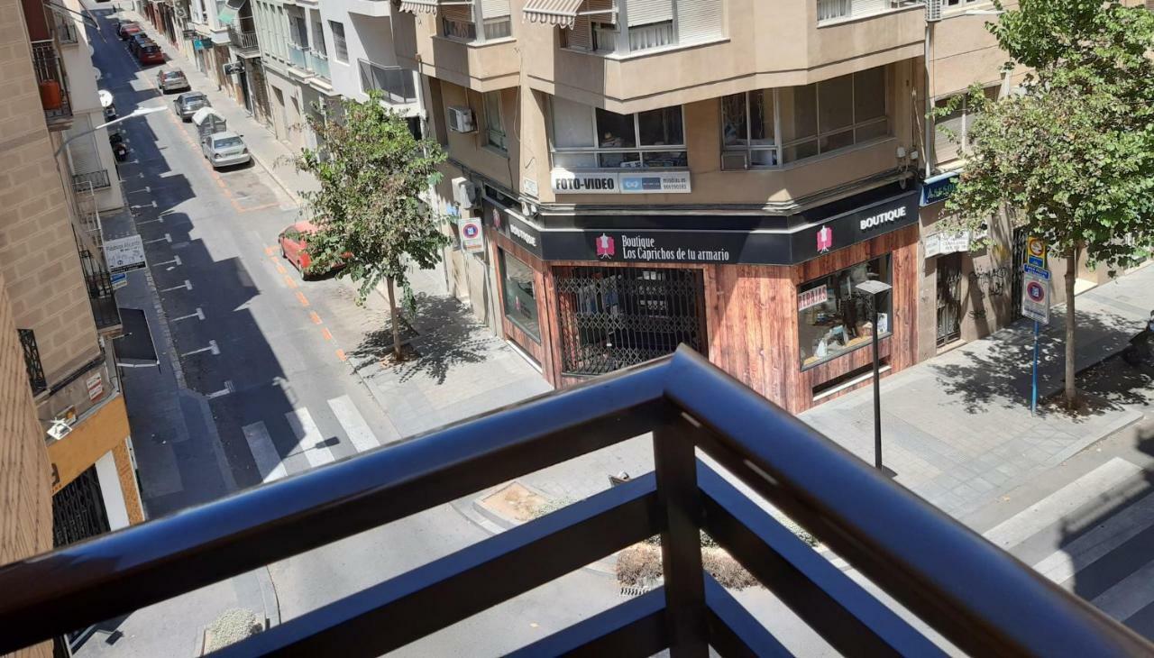 Alicante & Urban Center ภายนอก รูปภาพ