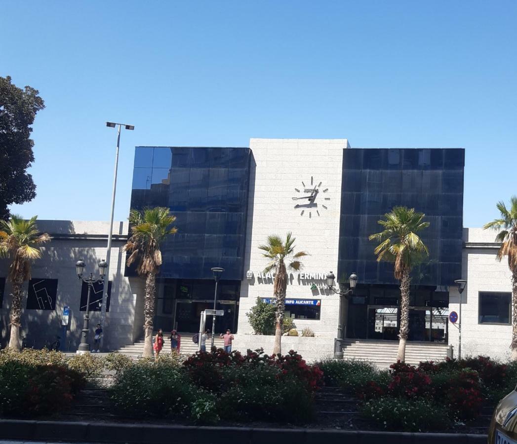 Alicante & Urban Center ภายนอก รูปภาพ